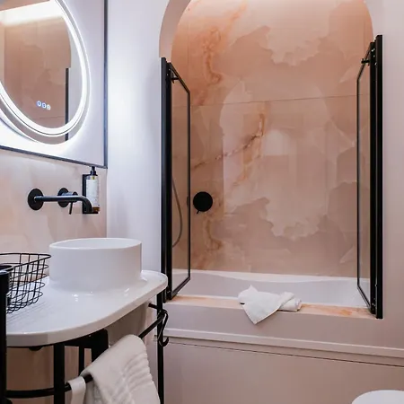 163 Boutique Hotel *