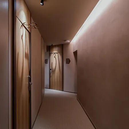 163 Boutique Отель *