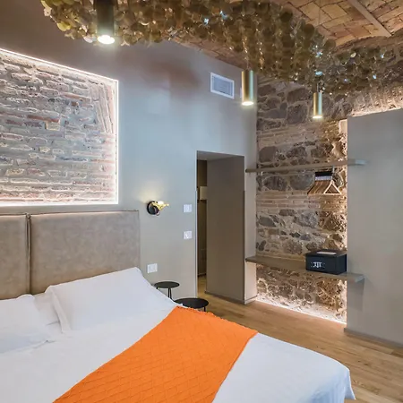 163 Boutique Отель