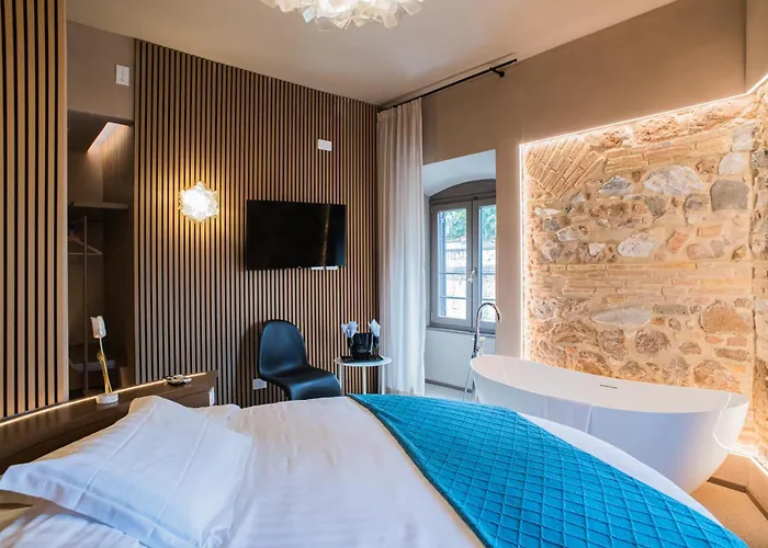 Hotel 163 Boutique *