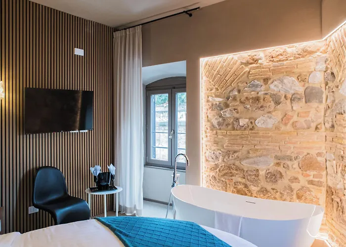 Hotel 163 Boutique *